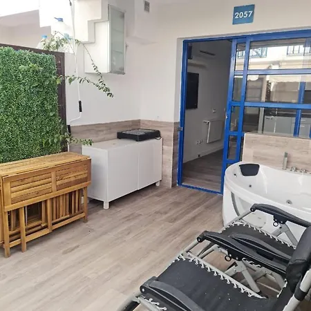 Maspalomas Jacuzzi Bungalow لاس بالماس دي غران كاناريا